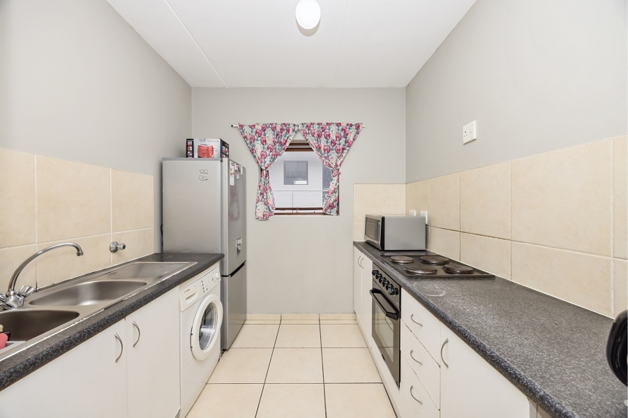 2 Bedroom Property for Sale in Parklands Western Cape